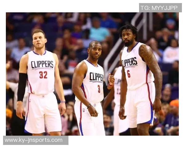 格里芬盛赞保罗在快船队史地位称其为NBA历史前五控卫之一